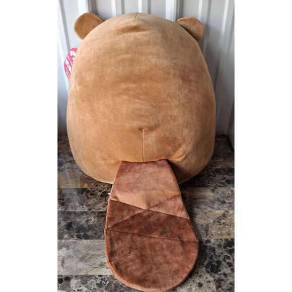 Squishmallows 18" Chip the Beaver Plush New w/ Tags with Hearts - Picture 4 of 5